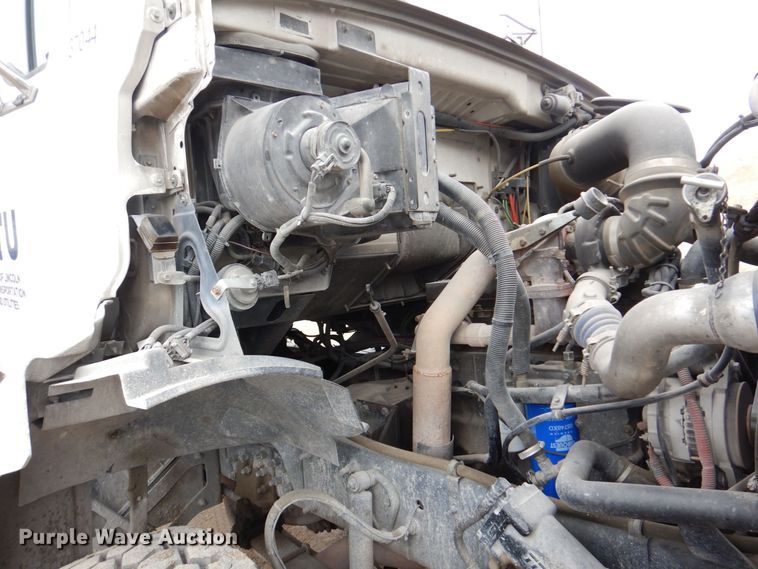 image for item DM8205 2003 Sterling LT8500  ready mix truck