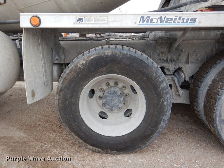 image for item DM8205 2003 Sterling LT8500  ready mix truck