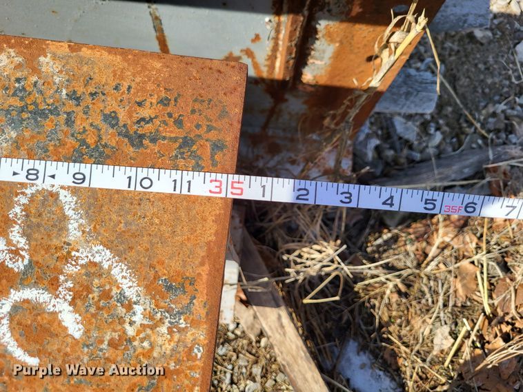 image for item DO3557 (2) I-beams