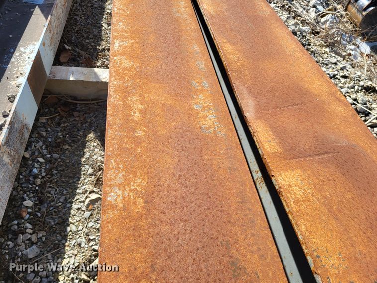 image for item DO3557 (2) I-beams