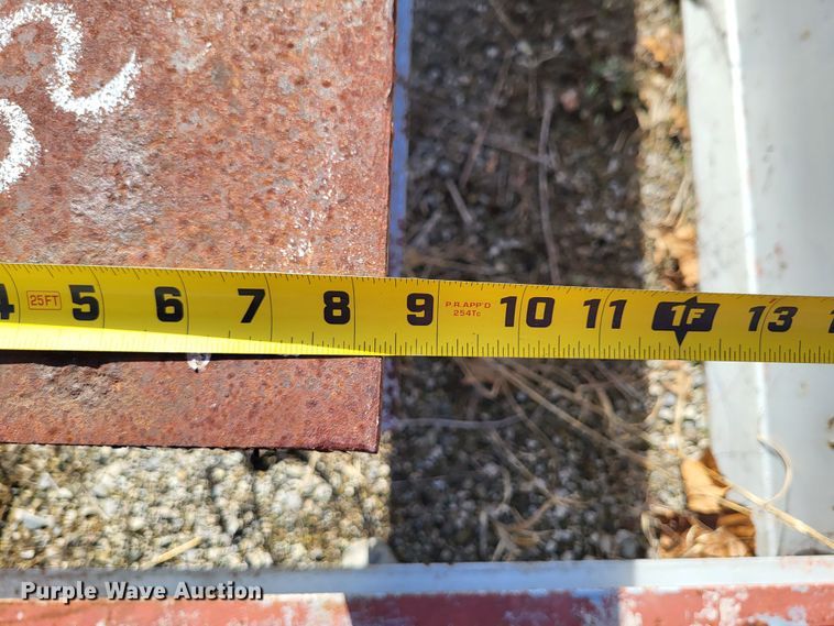 image for item DO3558 (4) I-beams