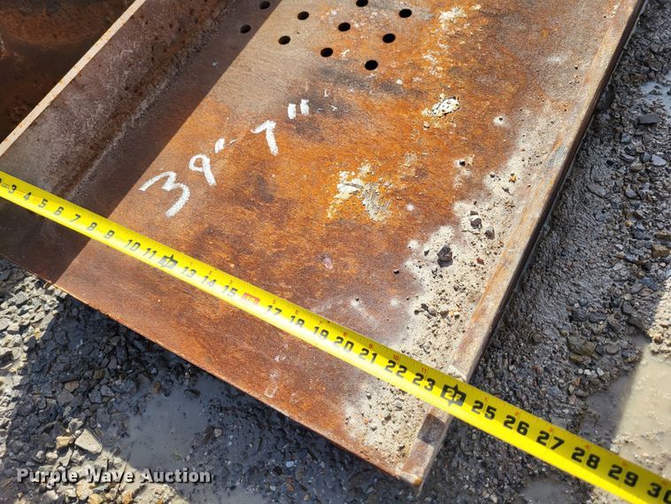 image for item DO3560 (3) I-beams