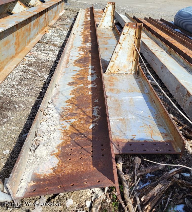 image for item DO3560 (3) I-beams