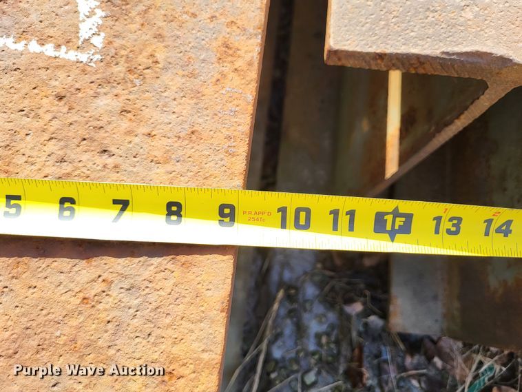 image for item DO3561 (4) I-beams