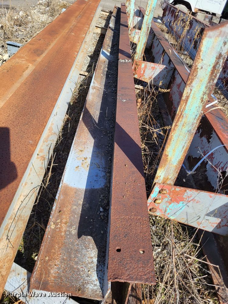 image for item DO3562 (2) I-beams
