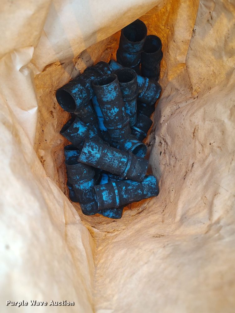 image for item DO3733 Oilfield pipe