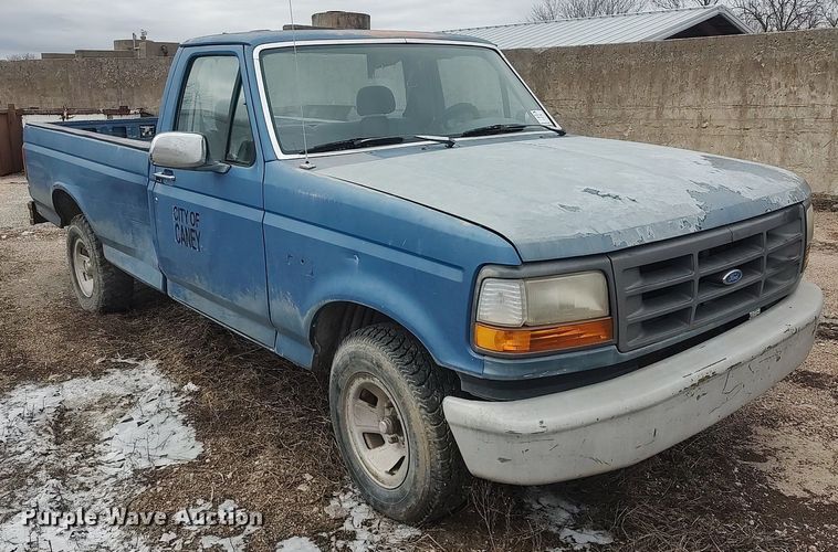 image for item DO3735 1993 Ford F150  pickup truck