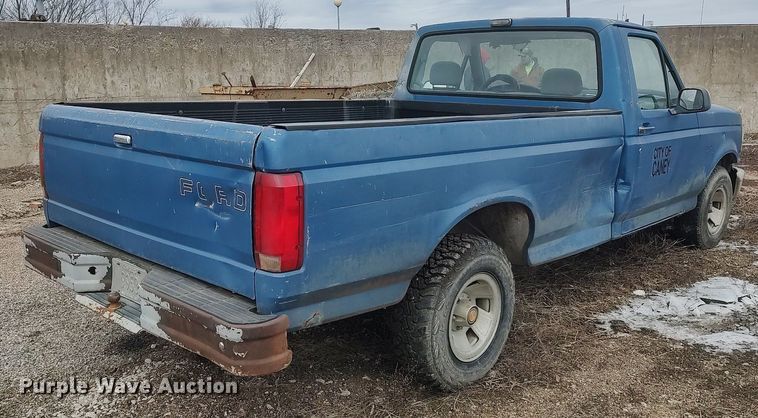 image for item DO3735 1993 Ford F150  pickup truck