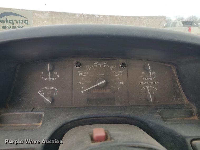 image for item DO3735 1993 Ford F150  pickup truck