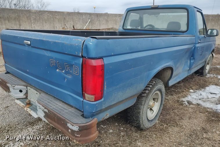 image for item DO3735 1993 Ford F150  pickup truck