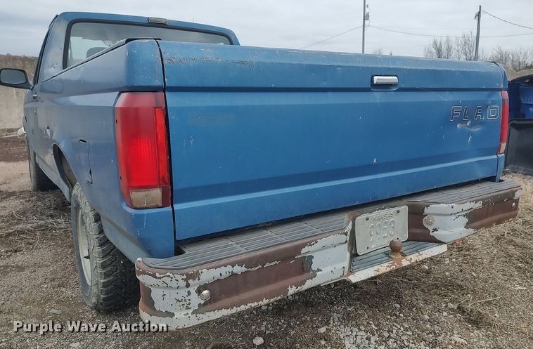 image for item DO3735 1993 Ford F150  pickup truck
