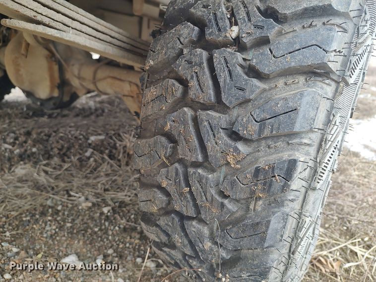 image for item DO3735 1993 Ford F150  pickup truck