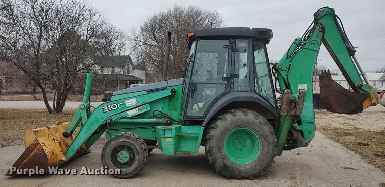 image for item DO3736 2006 John Deere 310G  backhoe