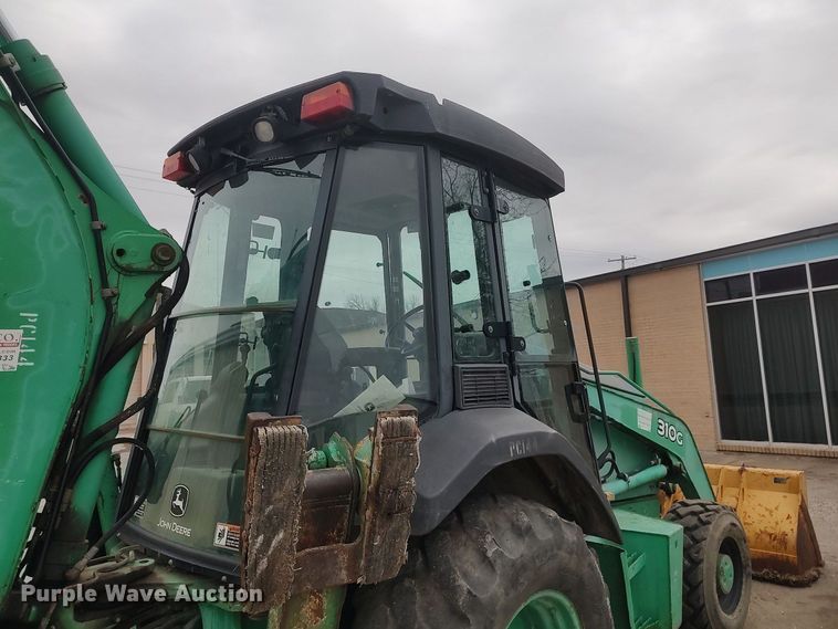 image for item DO3736 2006 John Deere 310G  backhoe