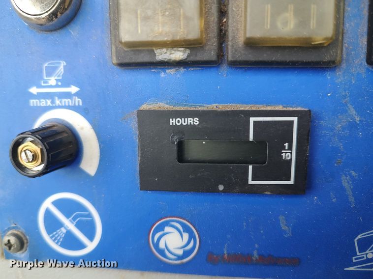 image for item DO3737 (2) Advance BA/5231D floor scrubbers