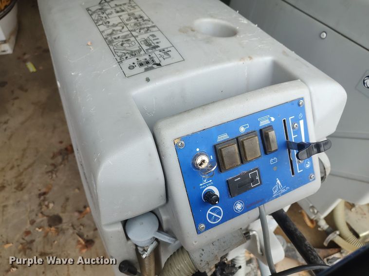 image for item DO3737 (2) Advance BA/5231D floor scrubbers