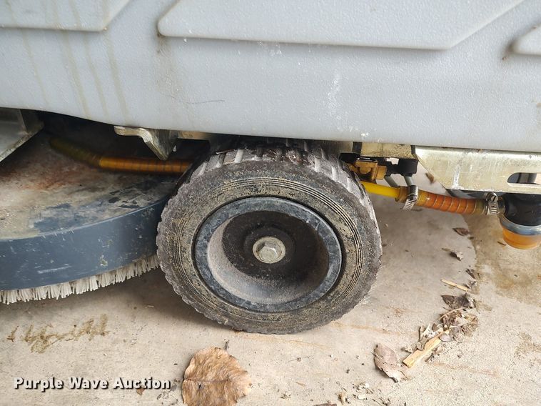 image for item DO3737 (2) Advance BA/5231D floor scrubbers