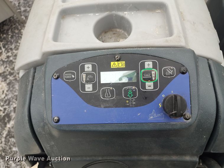 image for item DO3738 (2) Advance Ecoflex SC750 floor scrubbers