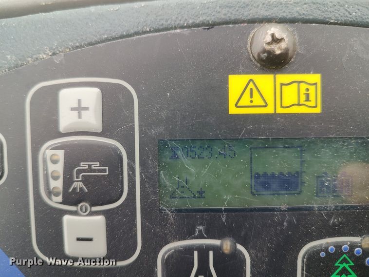 image for item DO3738 (2) Advance Ecoflex SC750 floor scrubbers