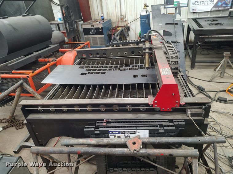 image for item DO3739 Lincoln Torchmate 4x4  plasma cutting table