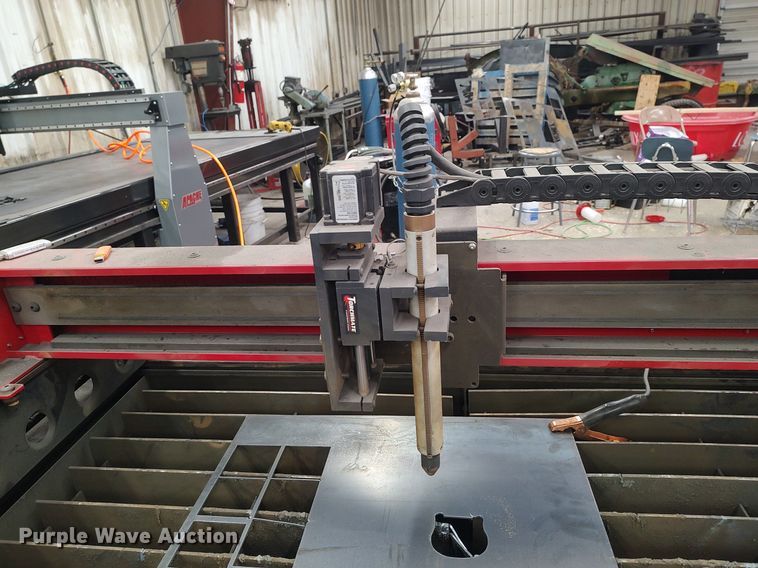 image for item DO3739 Lincoln Torchmate 4x4  plasma cutting table