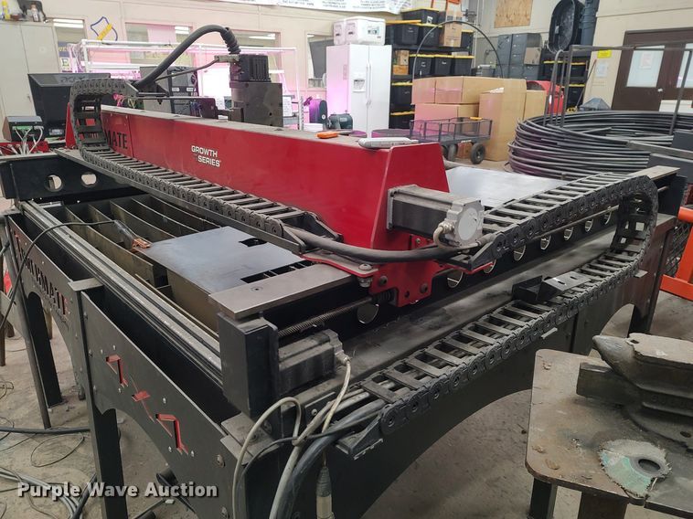 image for item DO3739 Lincoln Torchmate 4x4  plasma cutting table