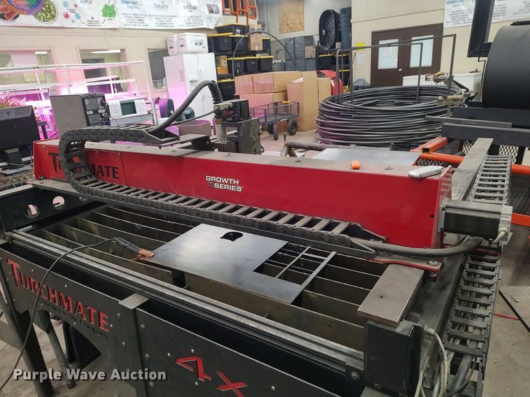 image for item DO3739 Lincoln Torchmate 4x4  plasma cutting table