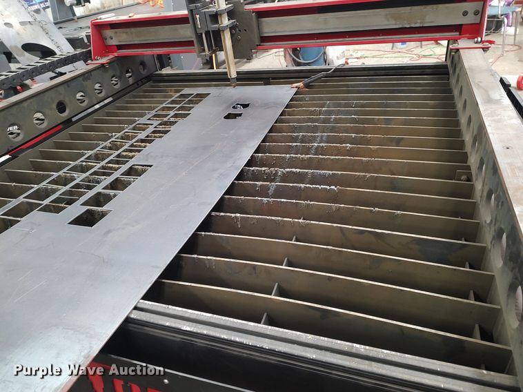 image for item DO3739 Lincoln Torchmate 4x4  plasma cutting table