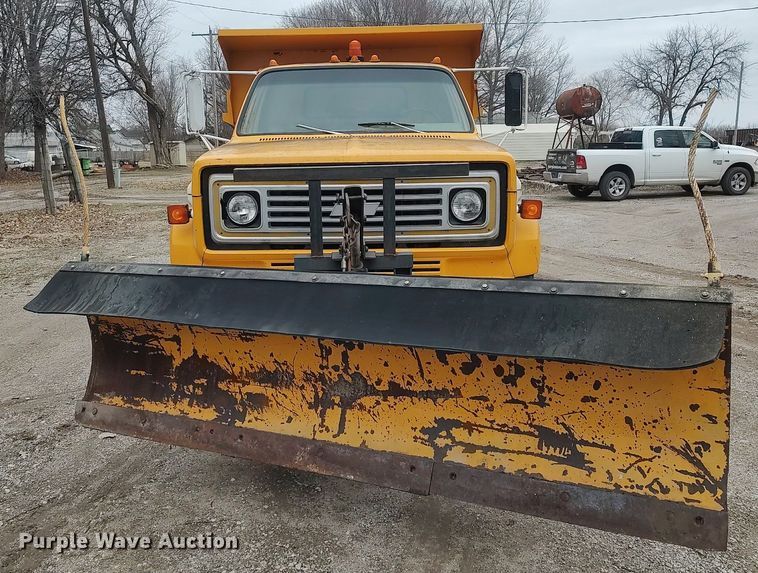 image for item DO3781 1978 Chevrolet C65  dump truck