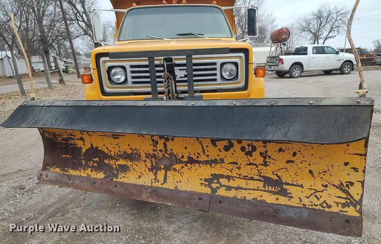 image for item DO3781 1978 Chevrolet C65  dump truck