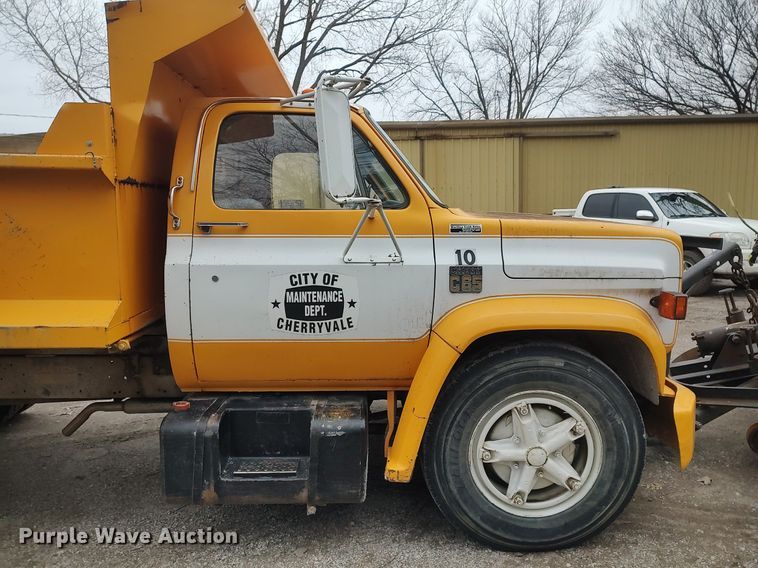 image for item DO3781 1978 Chevrolet C65  dump truck