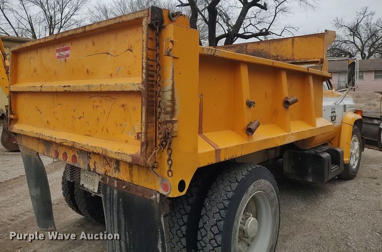 image for item DO3781 1978 Chevrolet C65  dump truck