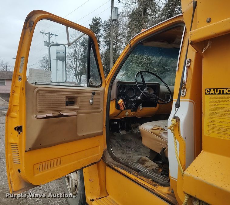 image for item DO3781 1978 Chevrolet C65  dump truck
