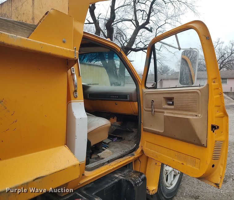 image for item DO3781 1978 Chevrolet C65  dump truck