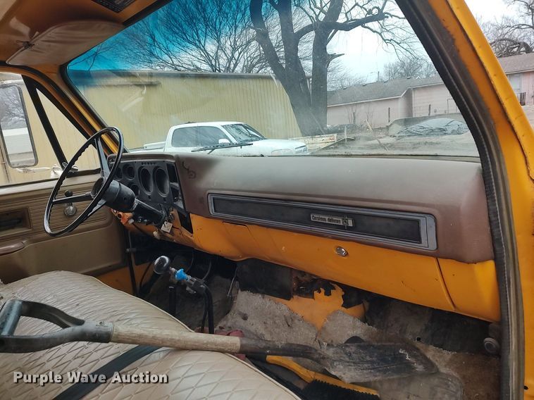 image for item DO3781 1978 Chevrolet C65  dump truck