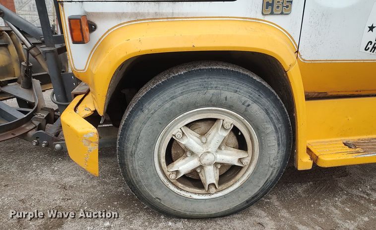 image for item DO3781 1978 Chevrolet C65  dump truck