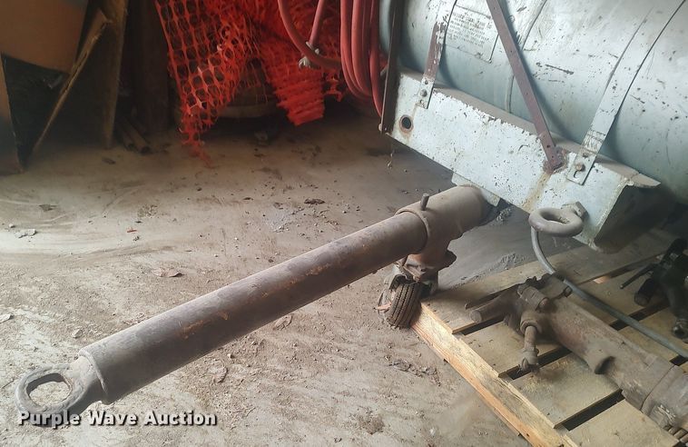 image for item DO3782 Gardner Denver WH-125-GB  air compressor