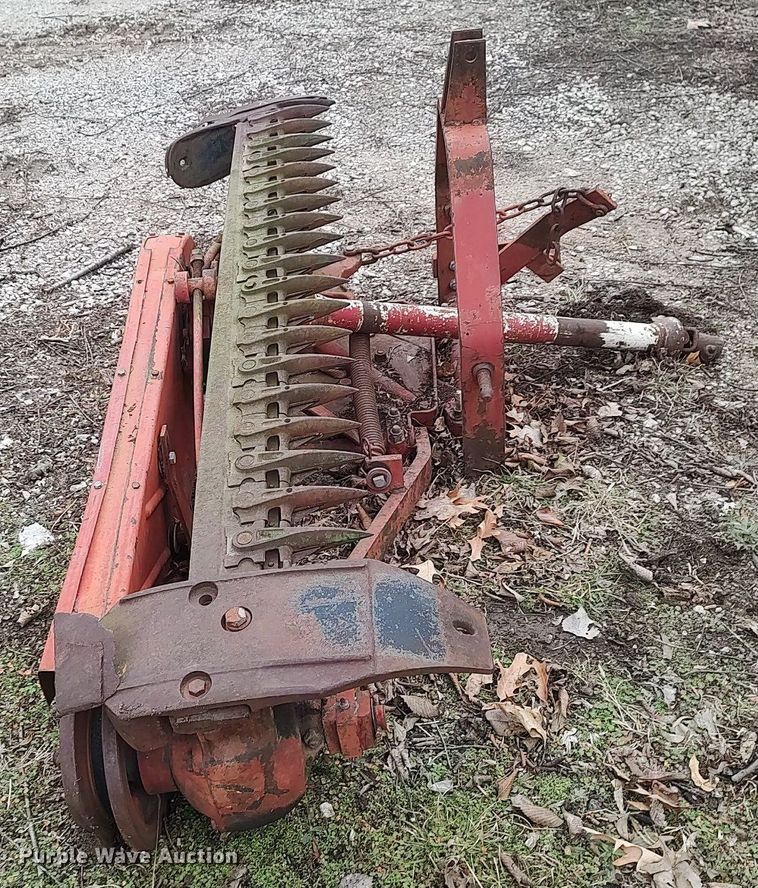 image for item DO3783 International 1300  sickle mower