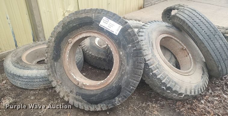 image for item DO3786 (6) 9.00-20 tires and wheels