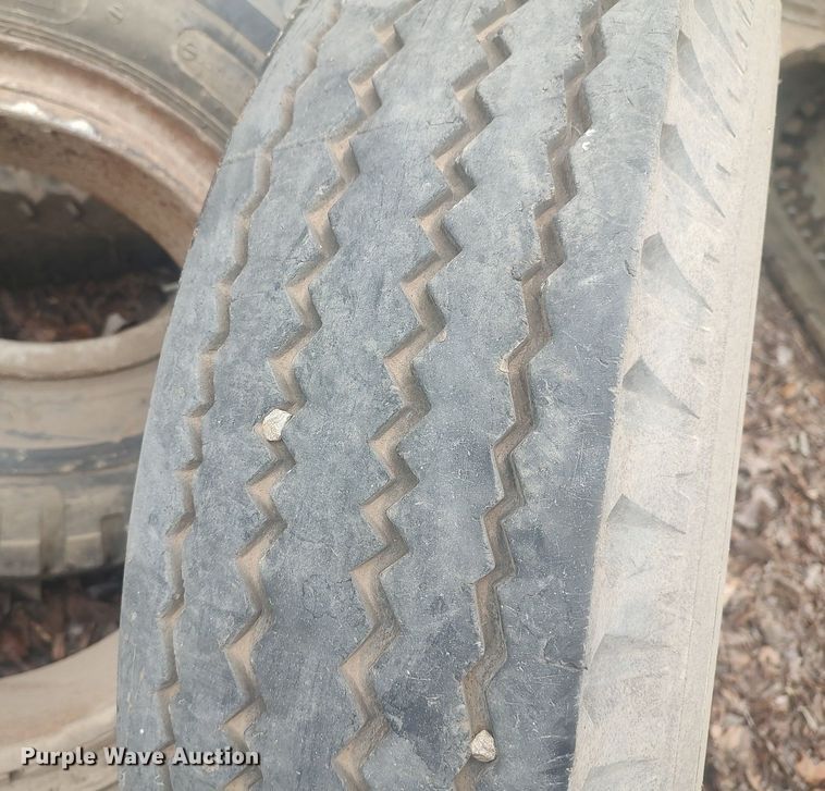 image for item DO3786 (6) 9.00-20 tires and wheels