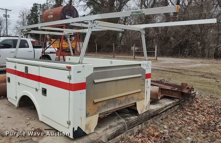 image for item DO3787 Utility bed