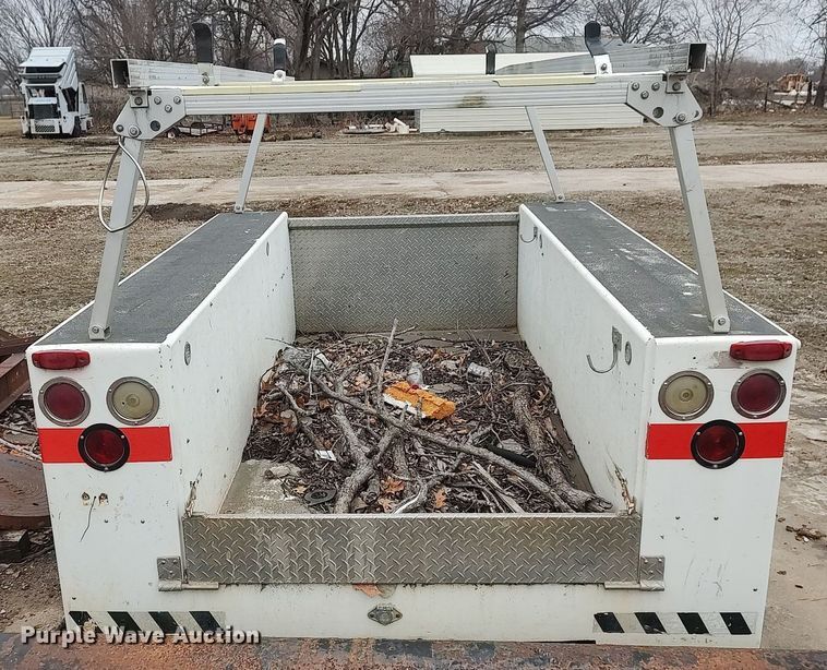 image for item DO3787 Utility bed