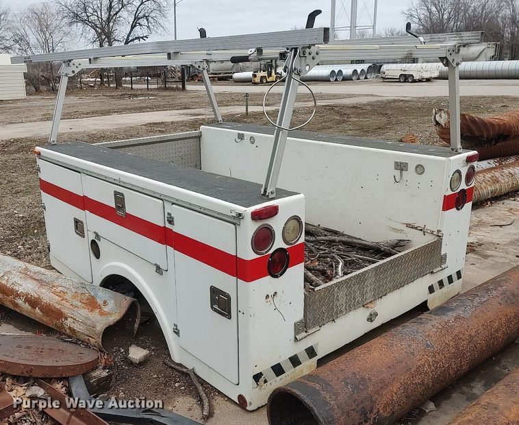 image for item DO3787 Utility bed