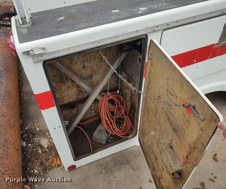 image for item DO3787 Utility bed