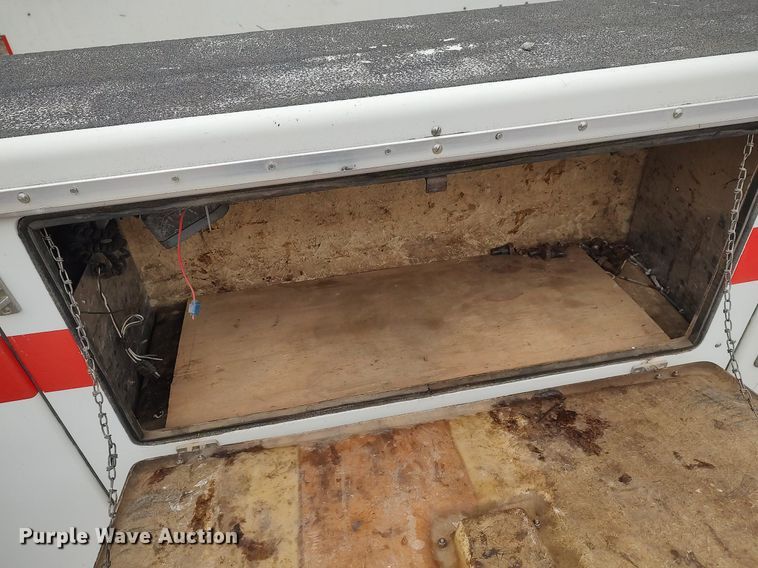 image for item DO3787 Utility bed