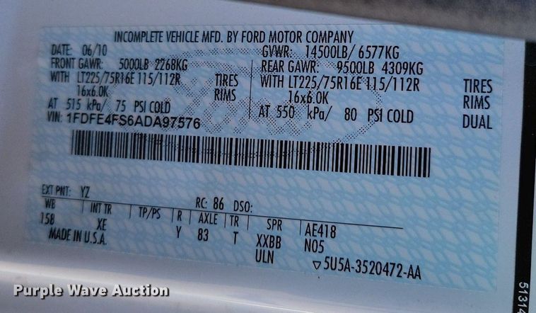 image for item DO4171 2010 Ford E450 Super Duty  shuttle bus