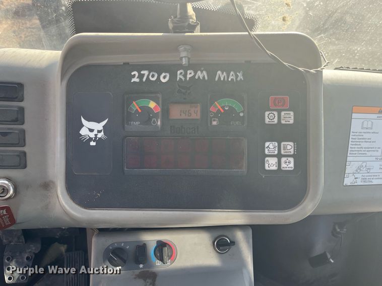 image for item DQ4031 Bobcat 5600  utility vehicle