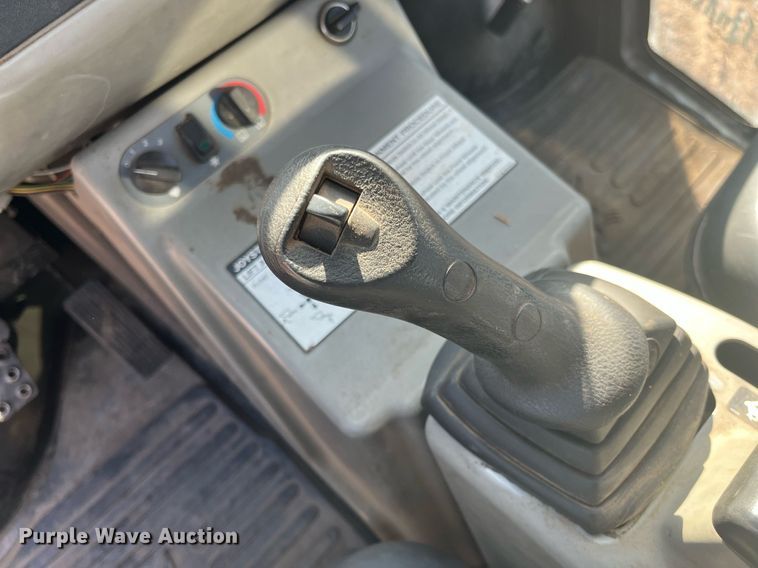 image for item DQ4031 Bobcat 5600  utility vehicle