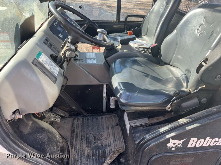 image for item DQ4031 Bobcat 5600  utility vehicle