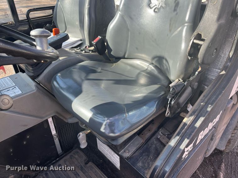 image for item DQ4031 Bobcat 5600  utility vehicle